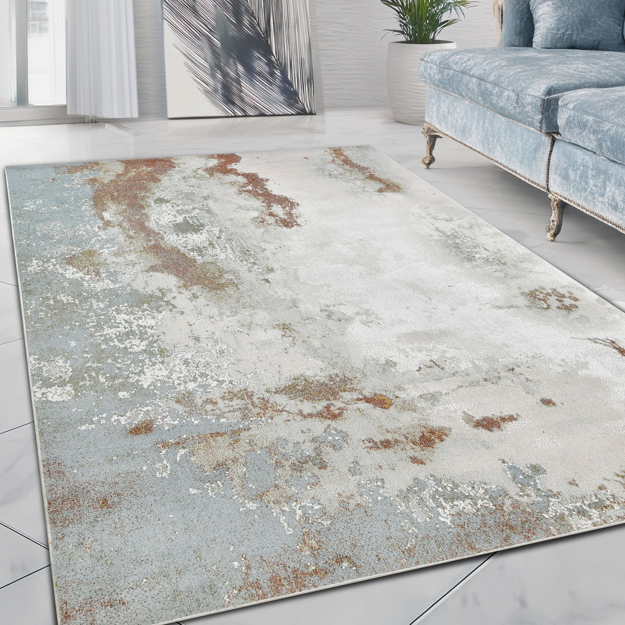 Plush and stain-resistant rug in neutral gray, bronce, and beige tones
