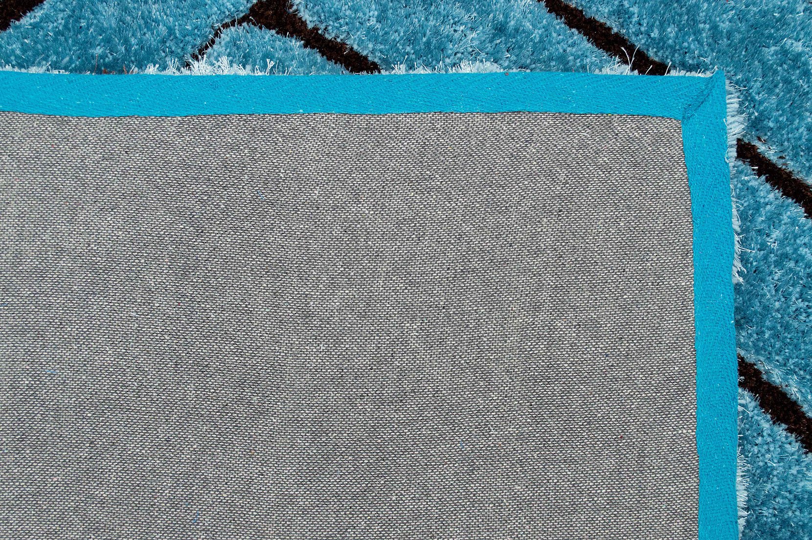 3-D Hand Carved Shaggy Rug - Soft Modern Colors