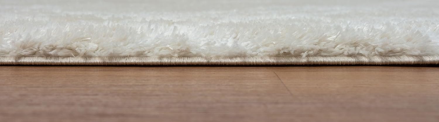 Modern Shaggy Rug - Luxurious Feel with Geometric Diamond Pattern