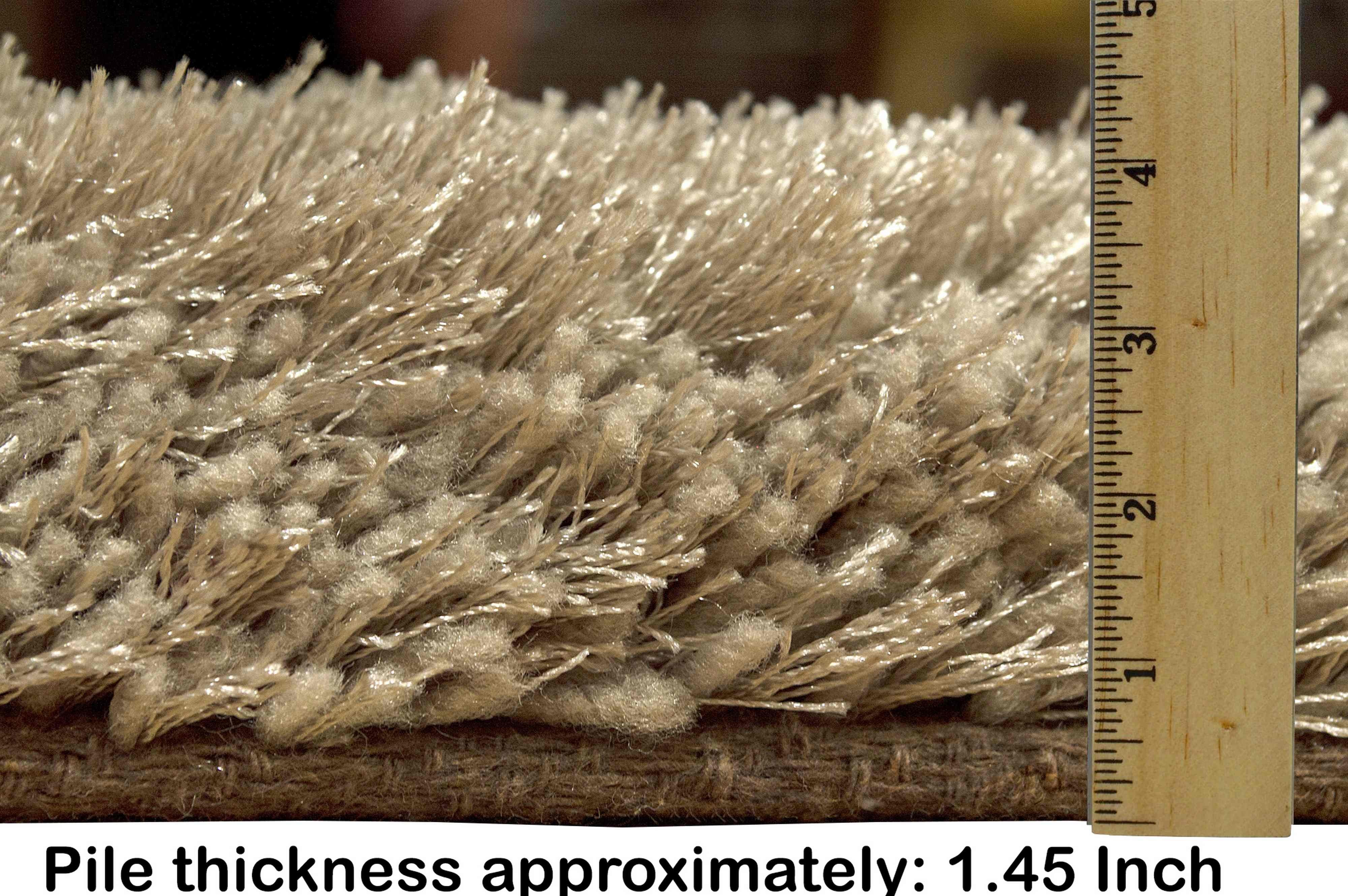 3-D Hand Carved Shaggy Rug - Soft Modern Colors