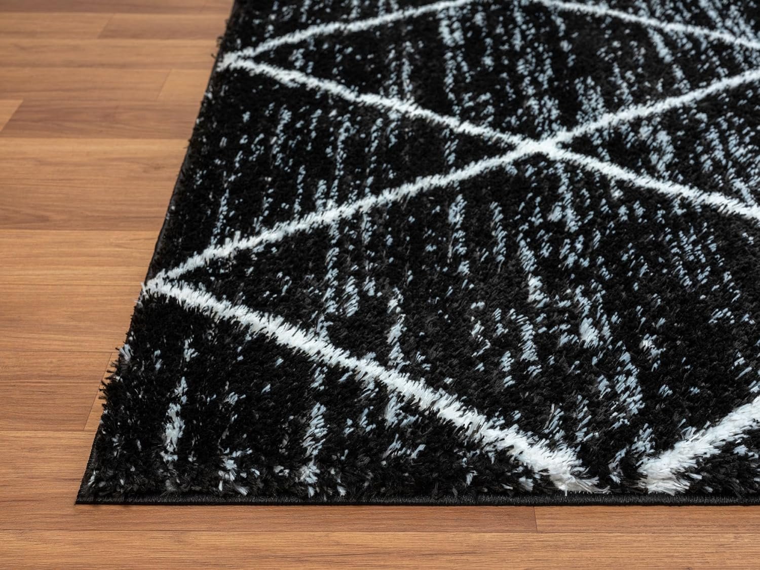 HR Luxurious Moroccan Diamond Shag Rug | Plush 1-Inch-High Pile Soft & Durable Area Rug #26222