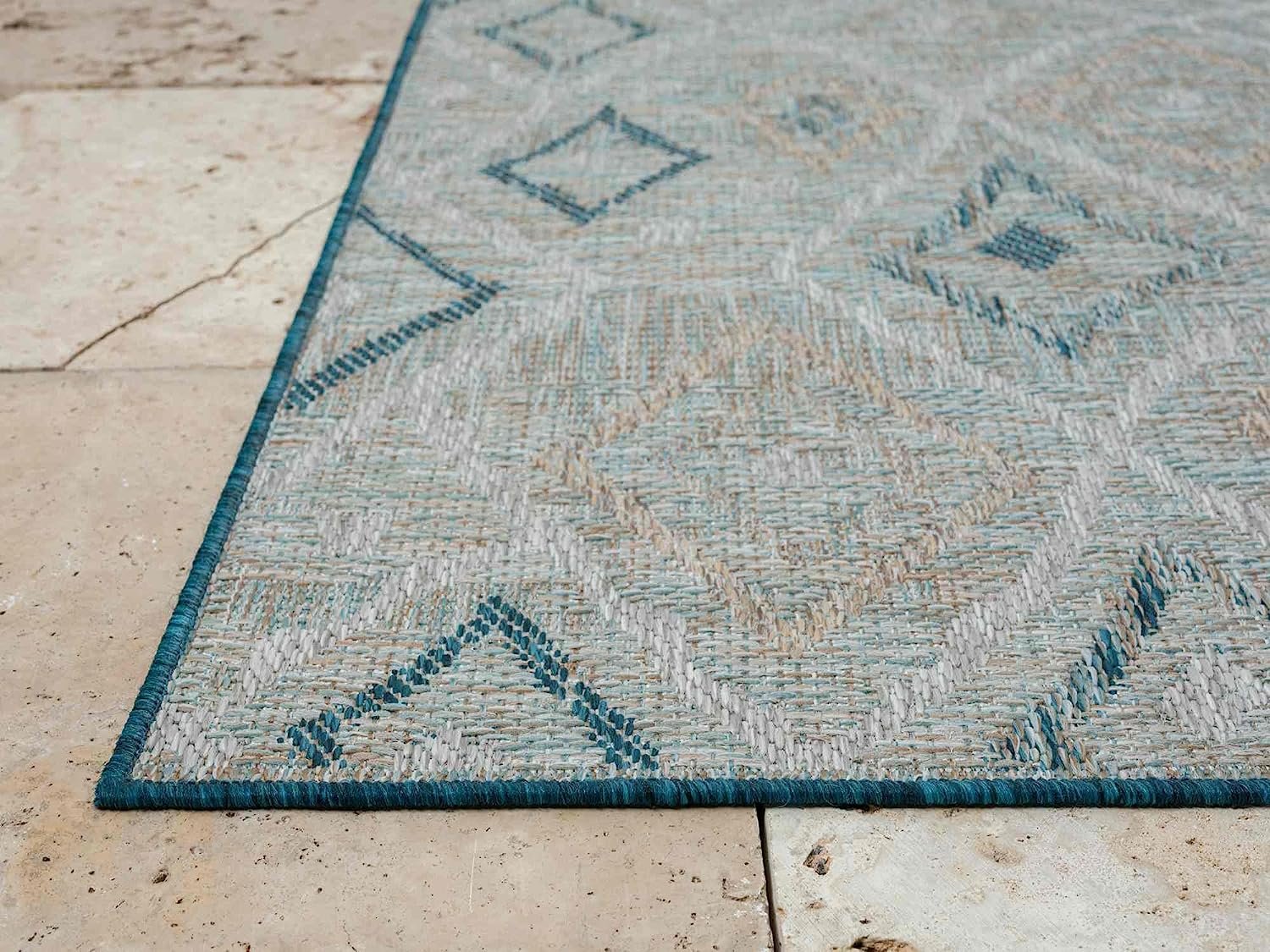 Waterproof Moroccan Outdoor Rug – Diamond Pattern – 5x7 & 8x10 Size