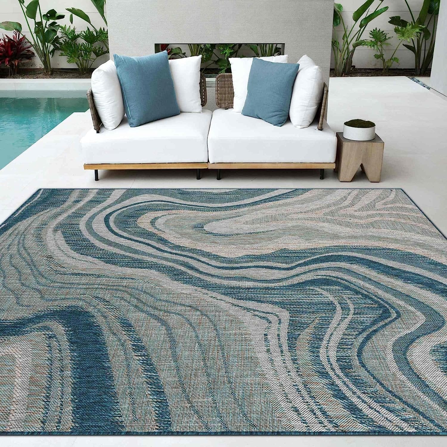Ocean Pattern Outdoor Rug – Waterproof, Fade-Resistant – 5x7 & 8x10 Sizes