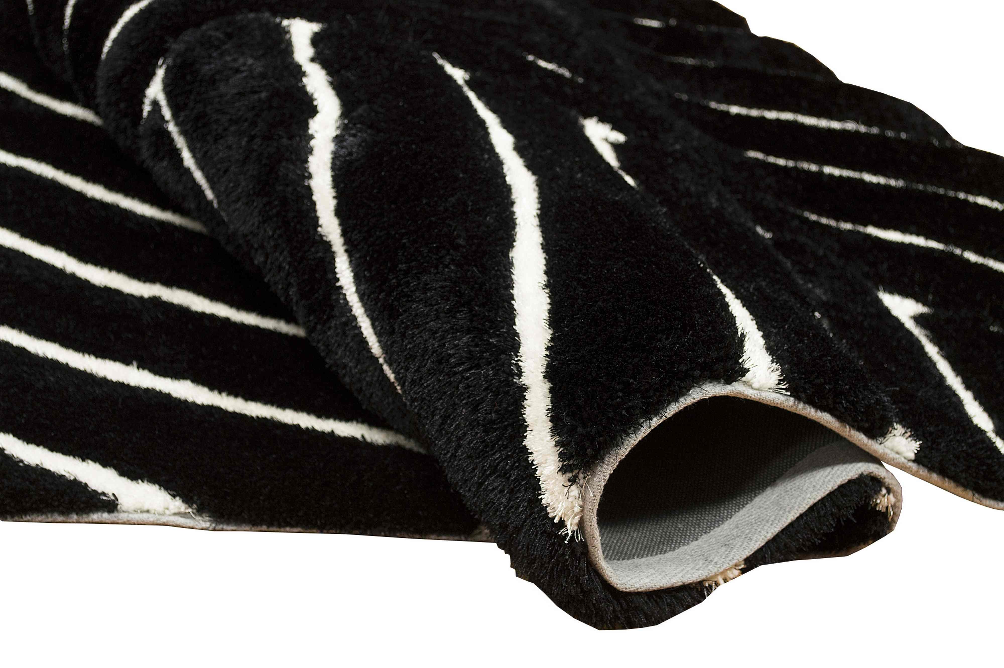 3-D Hand Carved Shaggy Rug - Soft Modern Colors