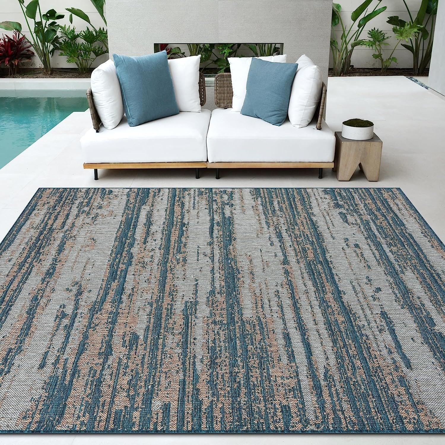 Abstract Outdoor Rug – Waterproof and Fade-Resistant – 5x7 & 8x10 Sizes