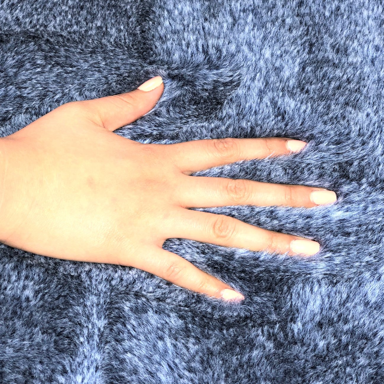 Fur Faux Rug Non-Slip Backing