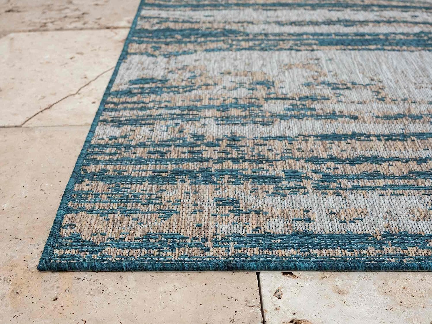 Abstract Outdoor Rug – Waterproof and Fade-Resistant – 5x7 & 8x10 Sizes