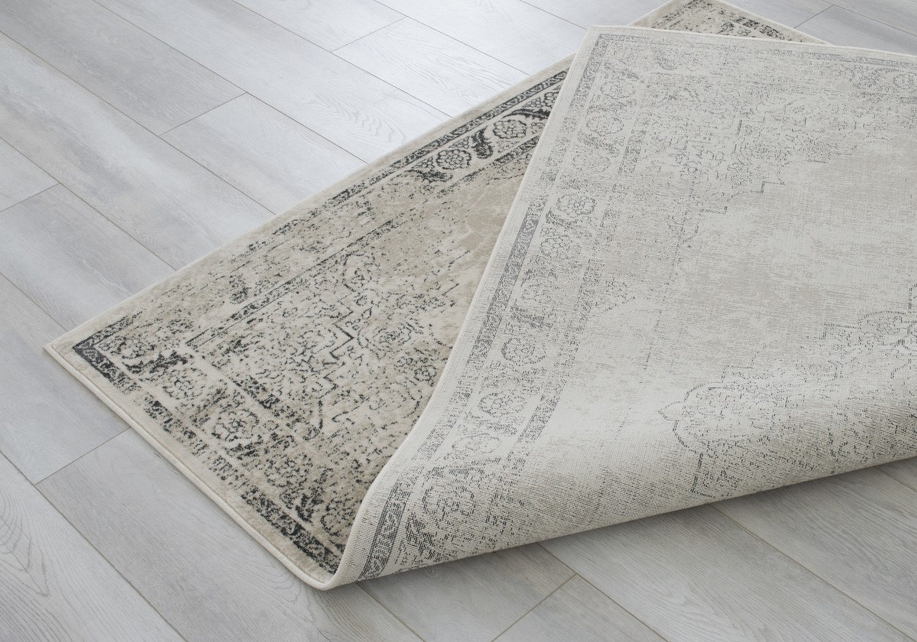 Oriental Distressed #90