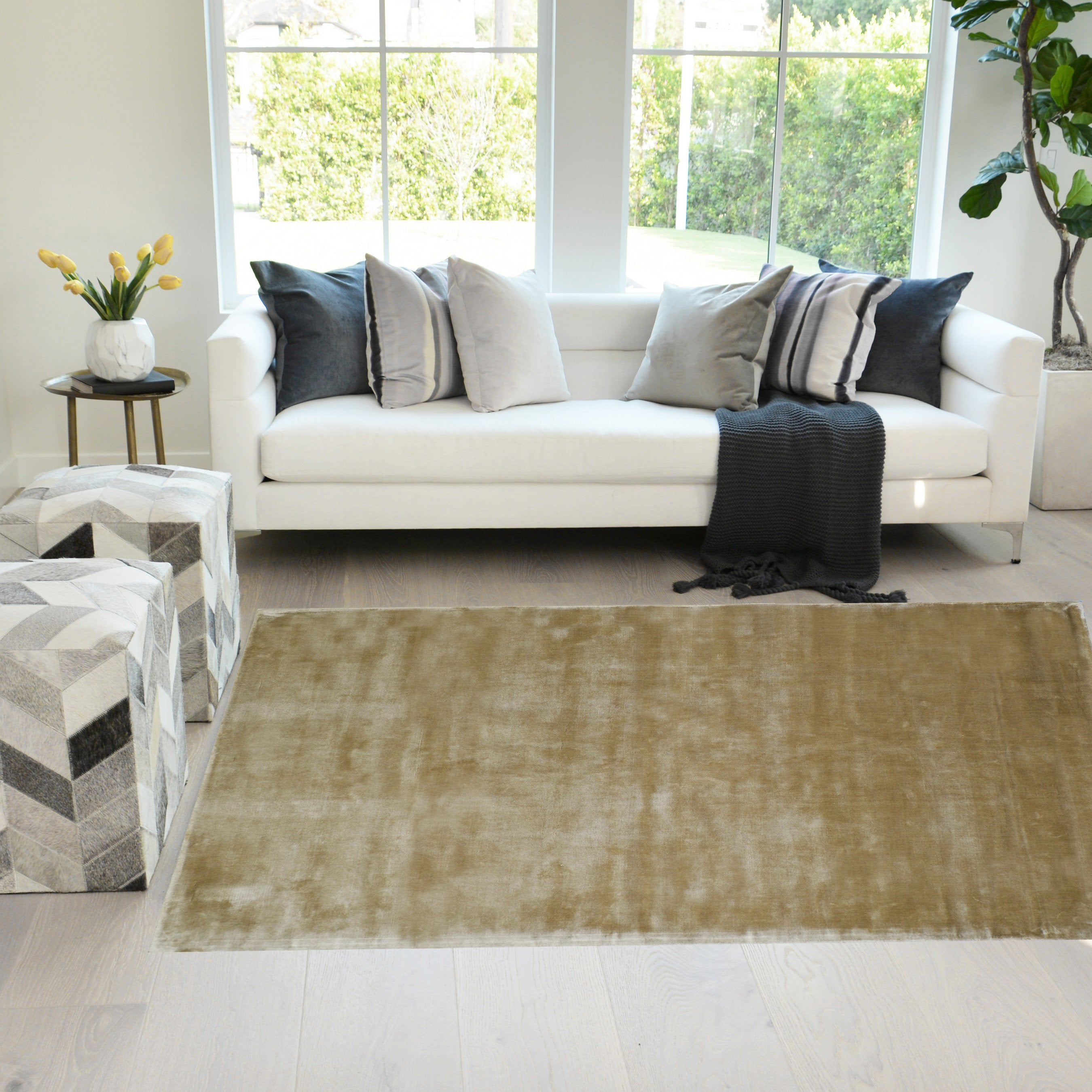 Champagne Color Rugs Viscose Ultra-Soft Hand Knotted in India Rugs for Dining Room