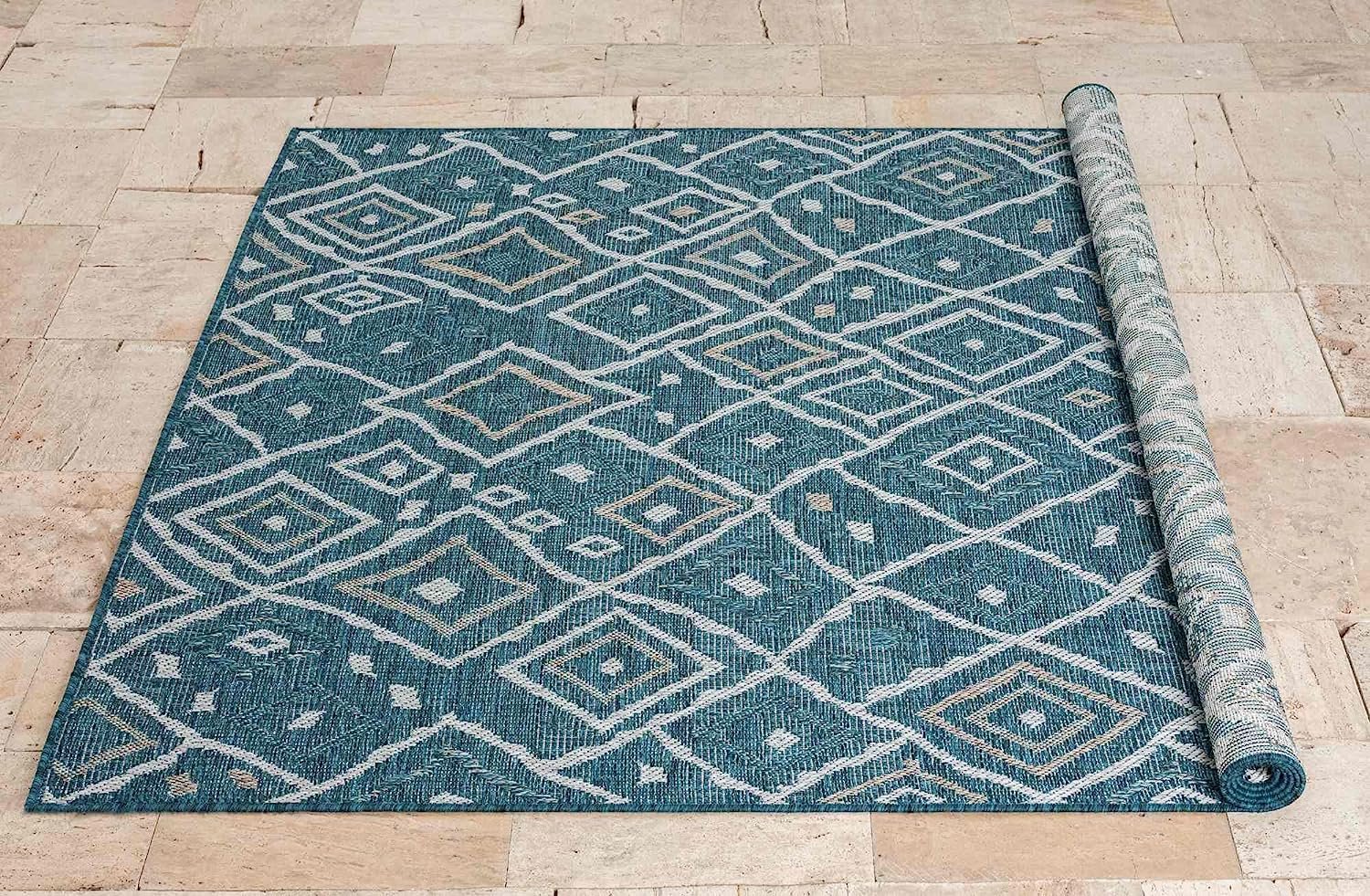 Waterproof Moroccan Outdoor Rug – Diamond Pattern – 5x7 & 8x10 Size