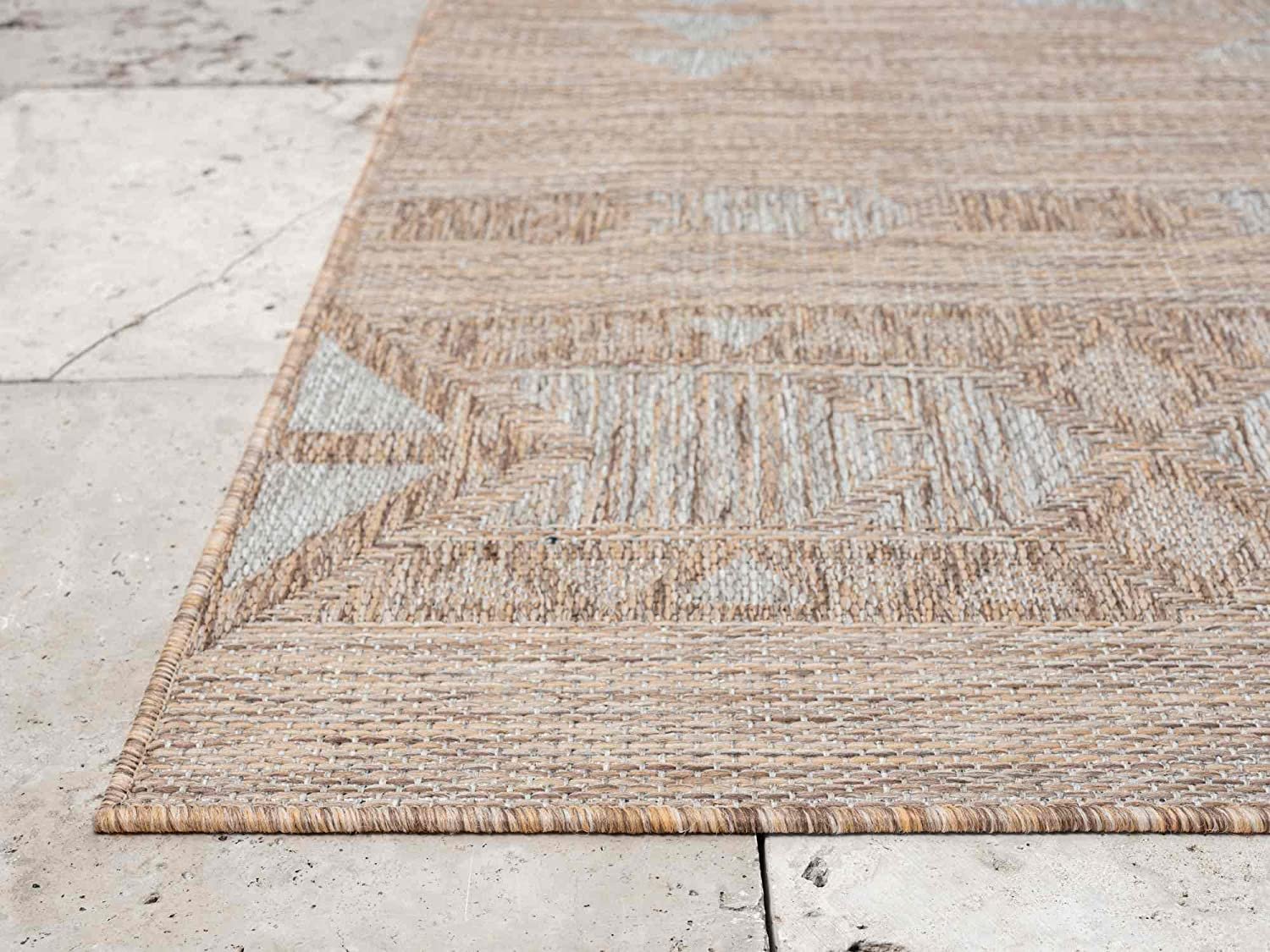 Southwestern Navajo Outdoor Rug – Waterproof and Fade-Resistant – 5x7 & 8x10 Sizes