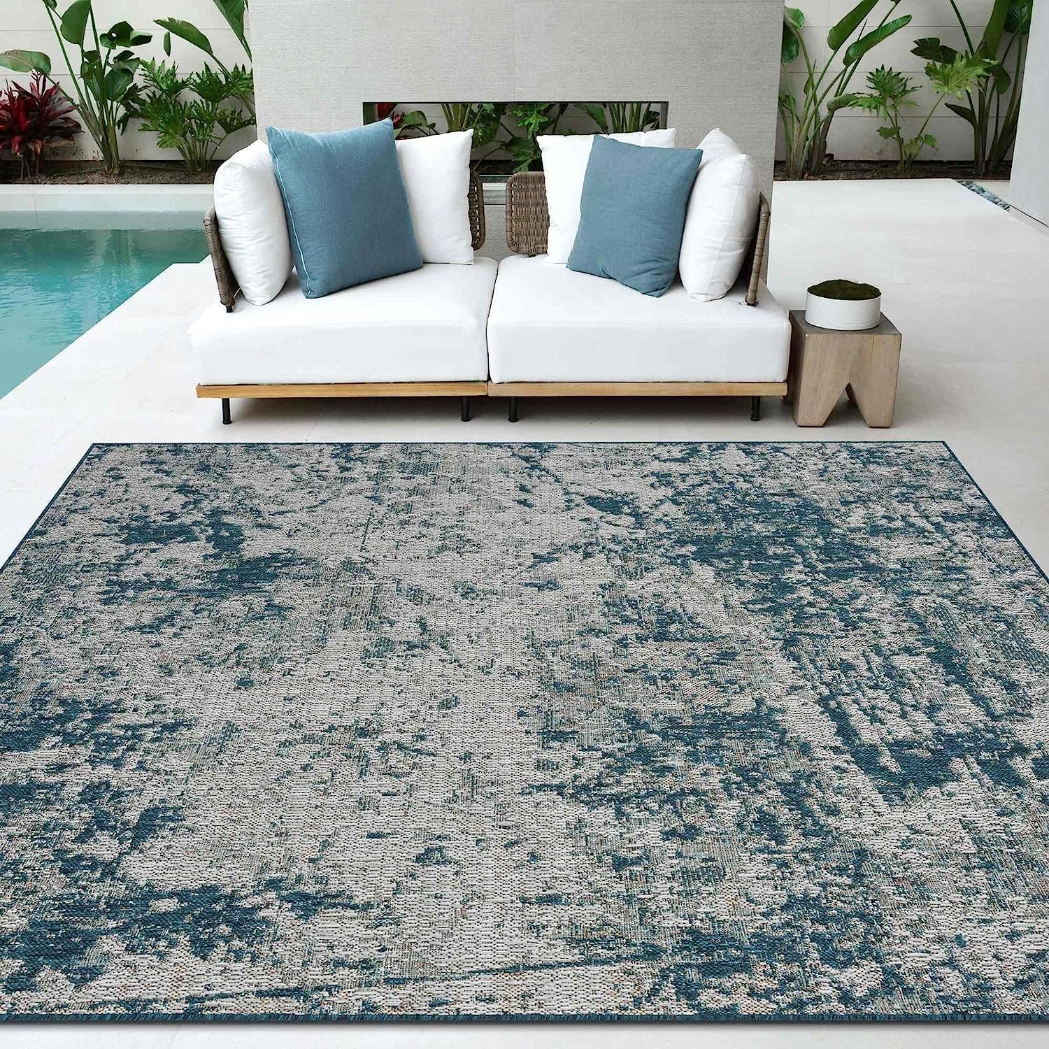 Waterproof Abstract Outdoor Rug - Fade Resistant & Easy Clean