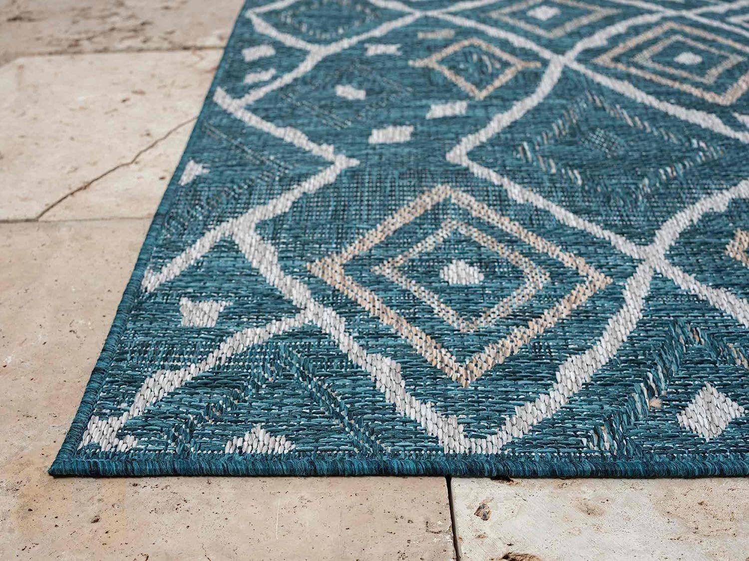 Waterproof Moroccan Outdoor Rug – Diamond Pattern – 5x7 & 8x10 Size