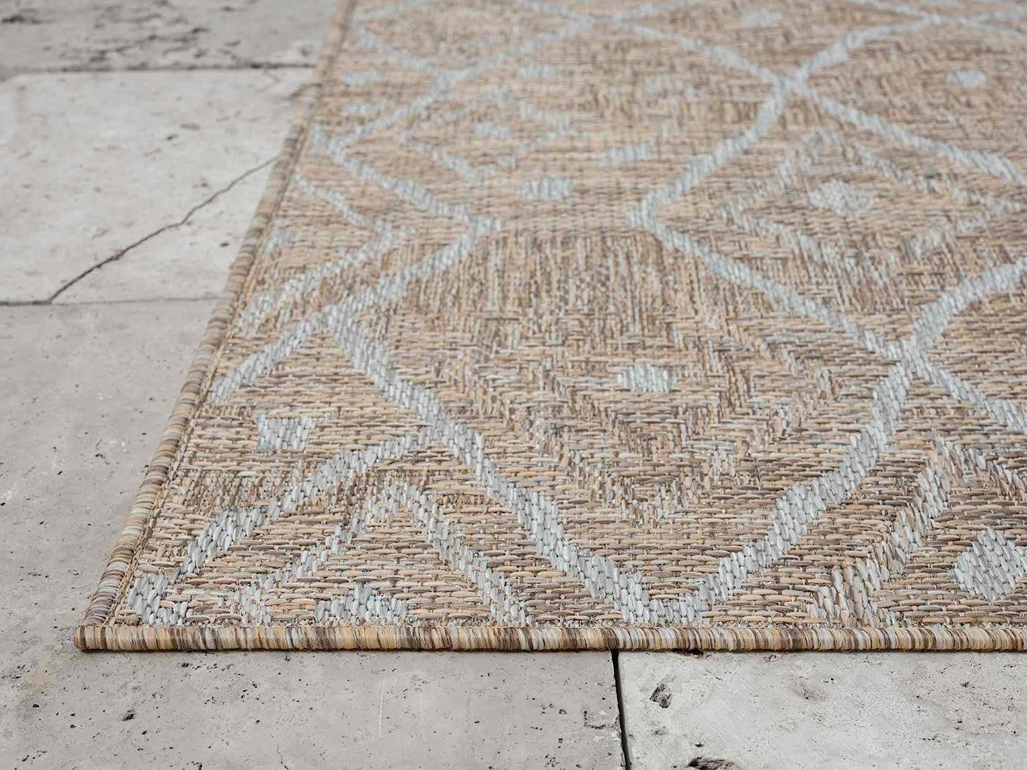 Waterproof Moroccan Outdoor Rug – Diamond Pattern – 5x7 & 8x10 Size