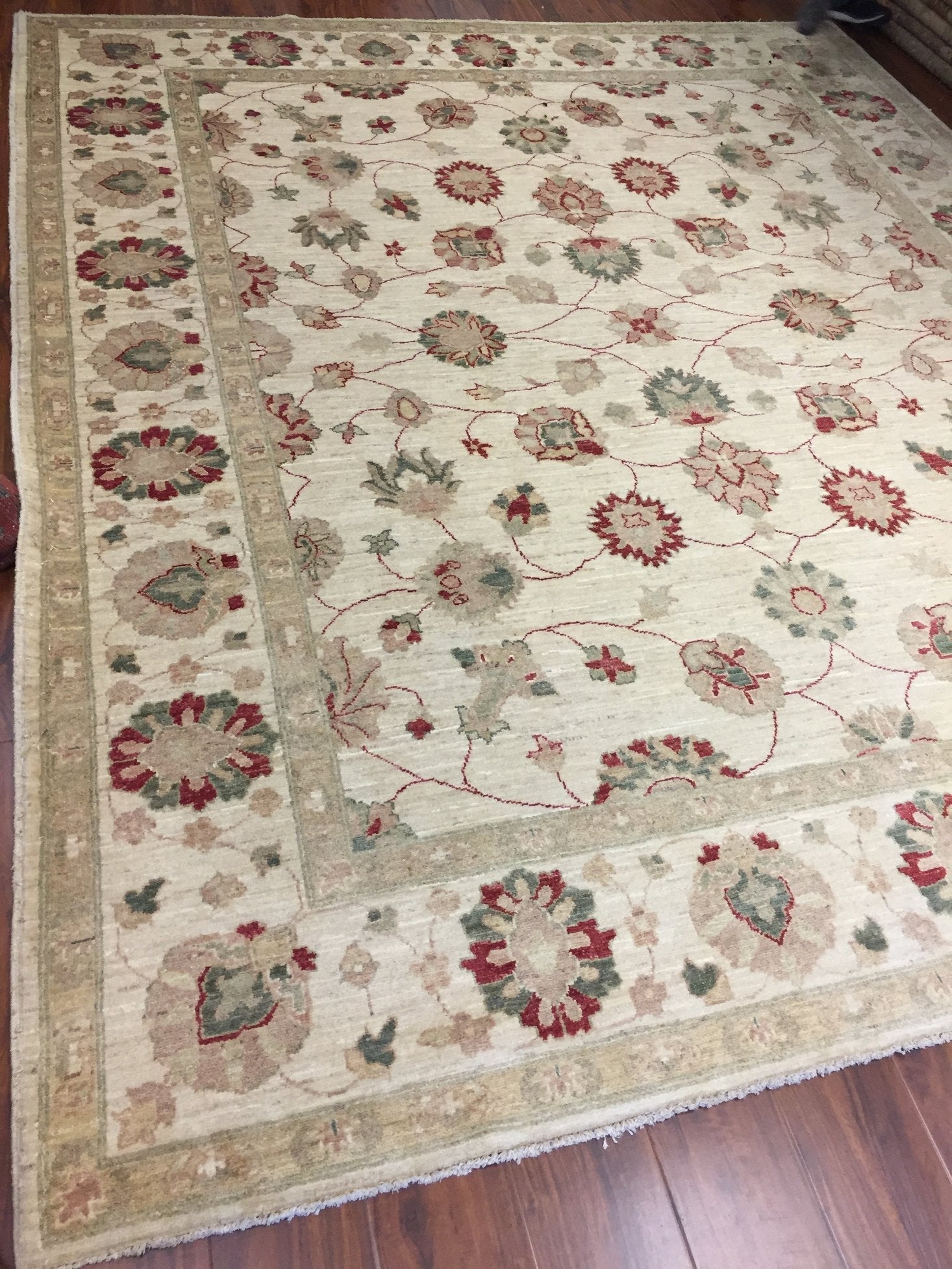 Authentic Handmade fine Pakistan Rug-Real Wool Allover Floral Pattern Faded/Vintage-Ivory/Multi-(8.2 by 9.10 Feet)