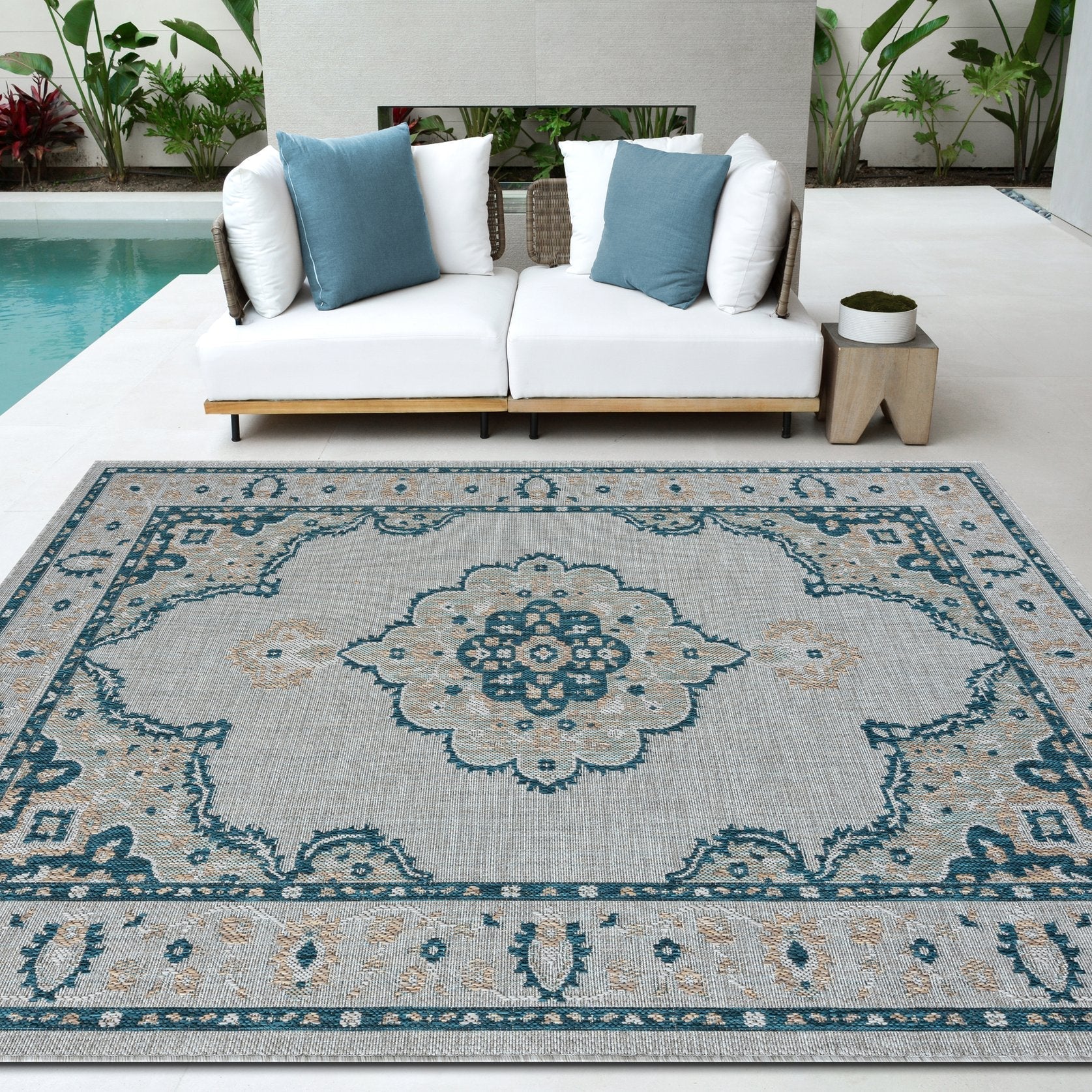 HR Waterproof Bohemian Traditional Design Outdoor Rug: Stain/Fade-Resistant #1672